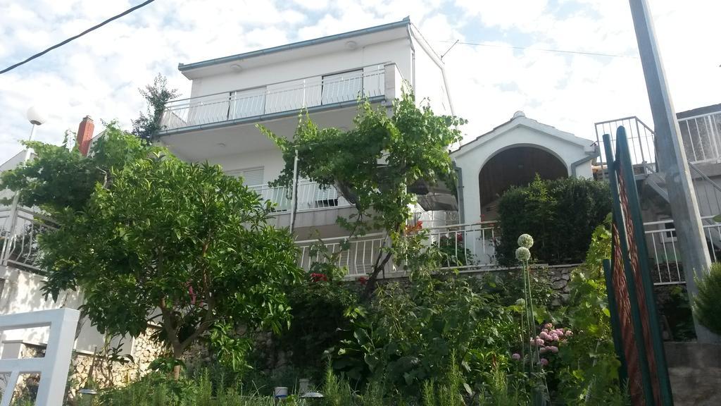 Apartments Dragan Трогир Екстериор снимка