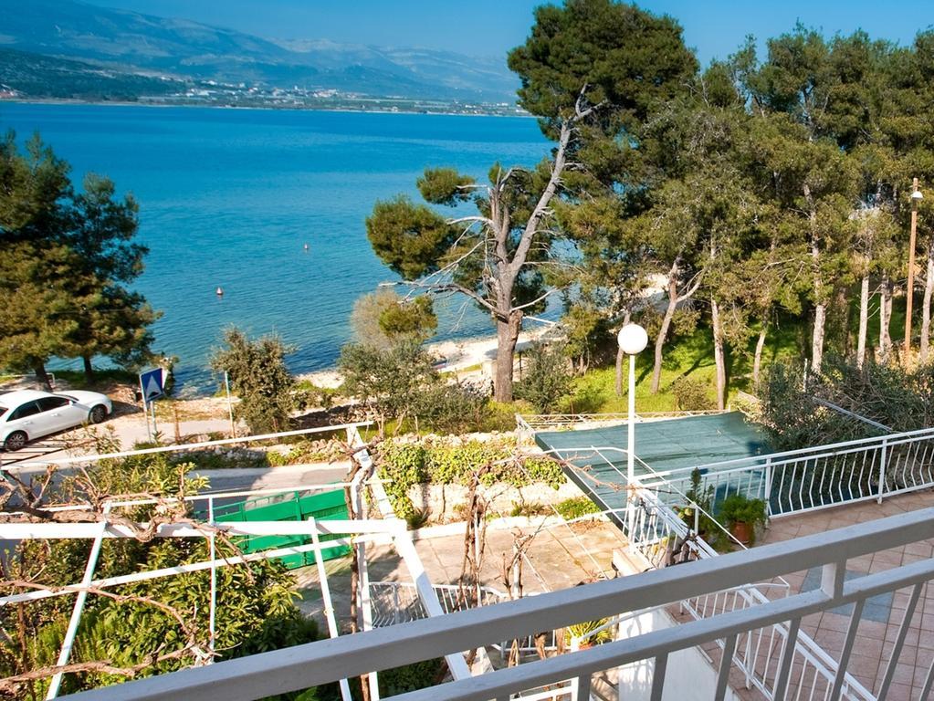 Apartments Dragan Трогир Екстериор снимка