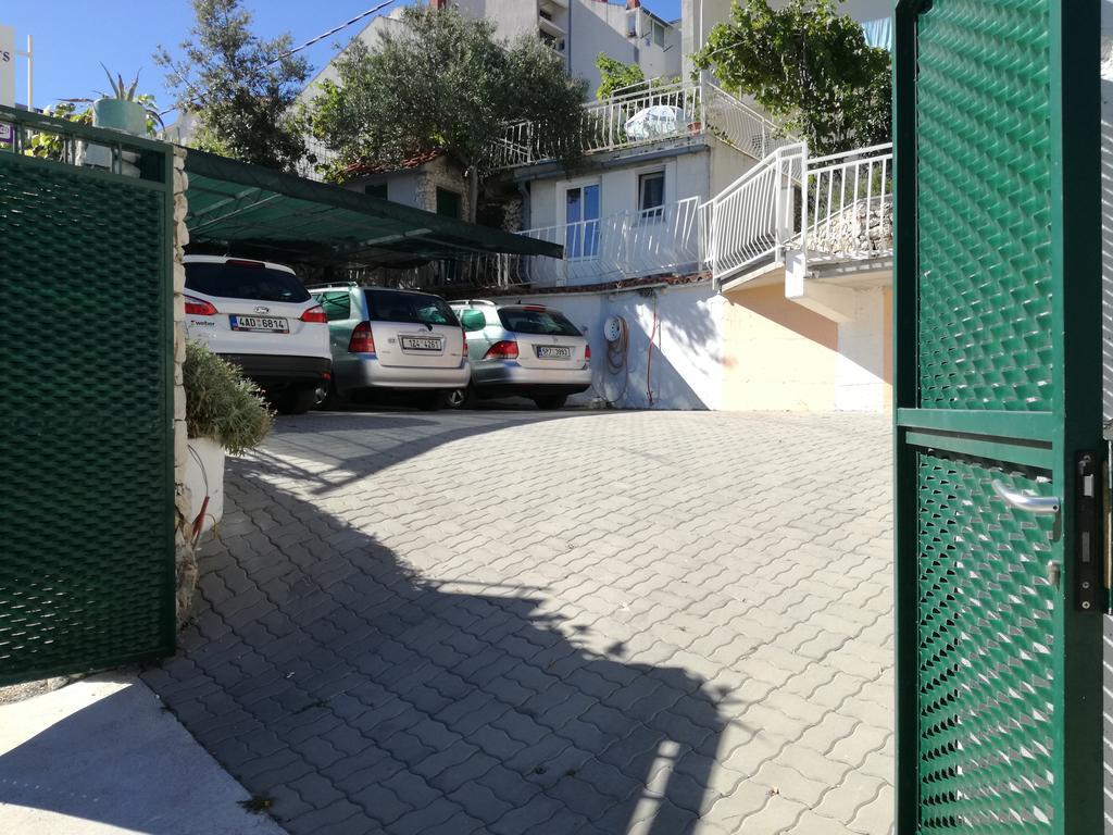 Apartments Dragan Трогир Екстериор снимка