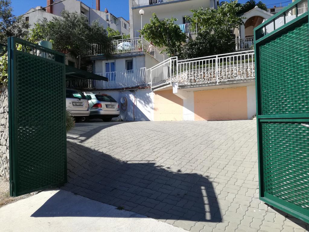 Apartments Dragan Трогир Екстериор снимка