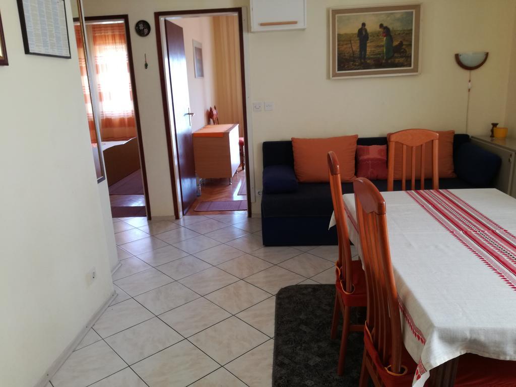 Apartments Dragan Трогир Екстериор снимка