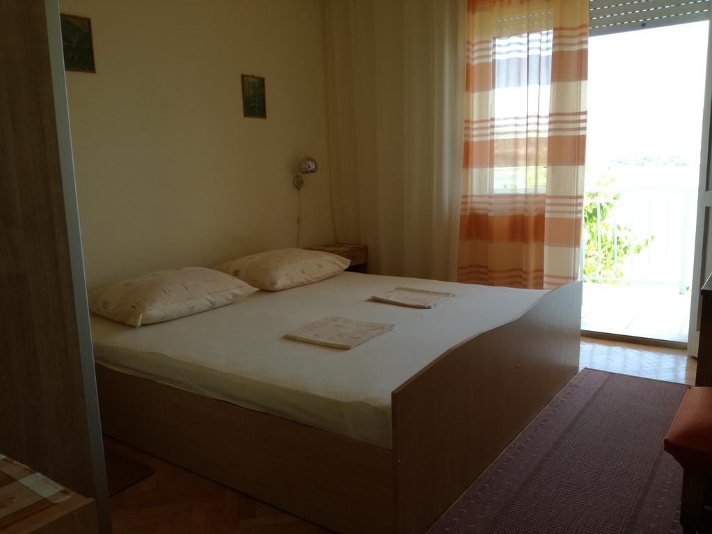 Apartments Dragan Трогир Екстериор снимка